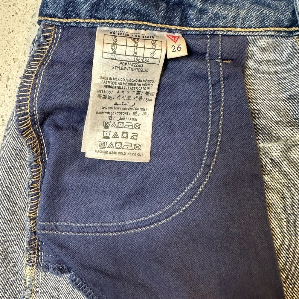Vintage Guess Distressed Denim Mini Skirt! NWOT - Picture 9 of 14